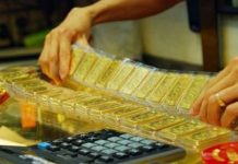 Vàng giảm khi Fed chưa có dấu hiệu ngừng nâng lãi suất